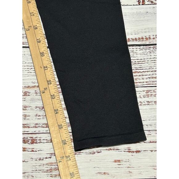 Fabletics Women's Black High Waisted Seamless Ribbed Ankle Leggings Size 27 NWT - Picture 12 of 12